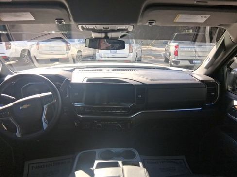 Certified 2026 Chevrolet Silverado 1500 LT image 24