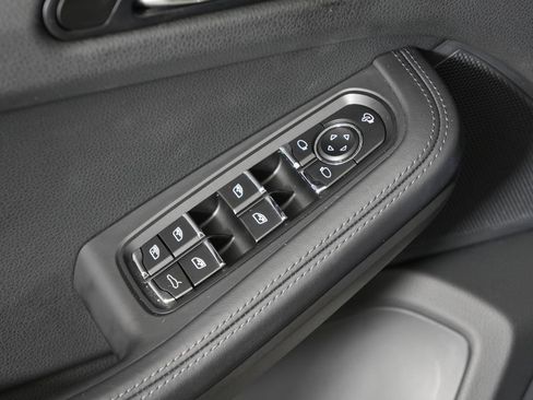 Used 2024 Porsche Macan GTS w/ Premium Plus Package AWD/4WD image 18
