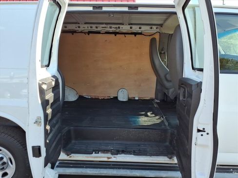 Used 2015 GMC Savana 2500 image 8