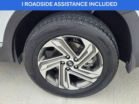 Certified 2022 Hyundai Santa Fe SEL image 11