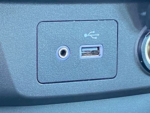 Used 2021 Nissan Rogue Sport SV image 16