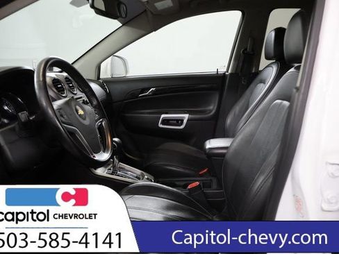 Used 2014 Chevrolet Captiva Sport LT w/ Convenience Package FWD image 12