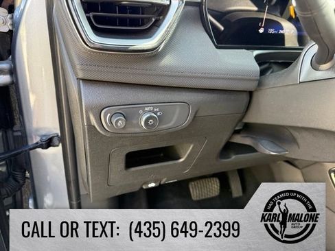 Used 2025 Chevrolet TrailBlazer LT AWD/4WD image 16