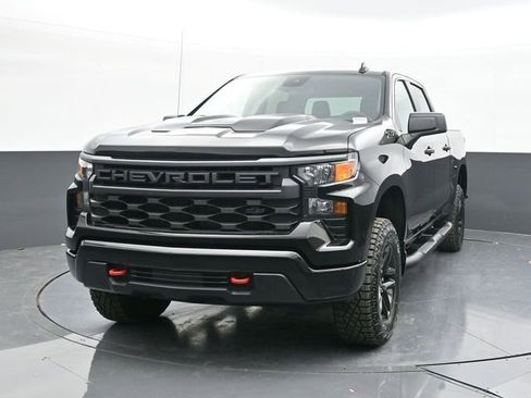 New 2026 Chevrolet Silverado 1500 Custom Trail Boss w/ LPO, Dark Essentials Package image 2