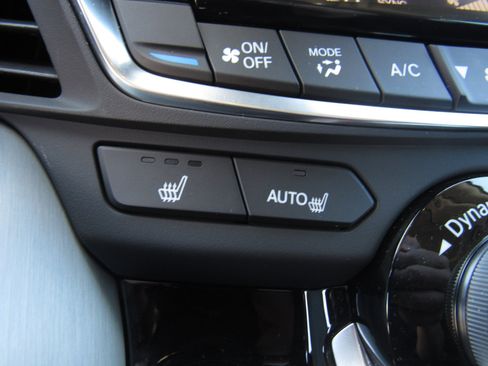 Certified 2025 Acura TLX w/ Technology Package image 21