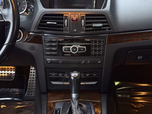 Used 2013 Mercedes-Benz E 350 Cabriolet image 21