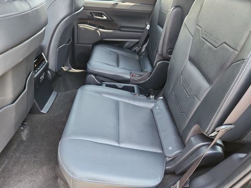 Used 2025 Lexus GX 550 w/ Cold Area Package AWD/4WD image 17