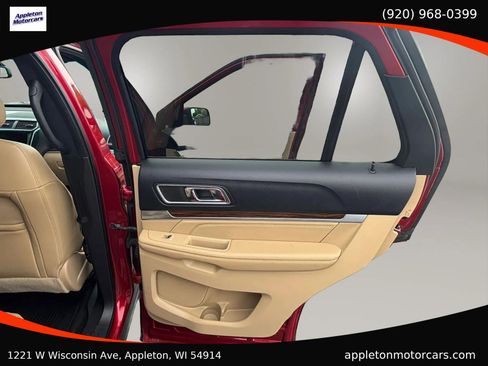Used 2016 Ford Explorer Limited AWD/4WD image 37