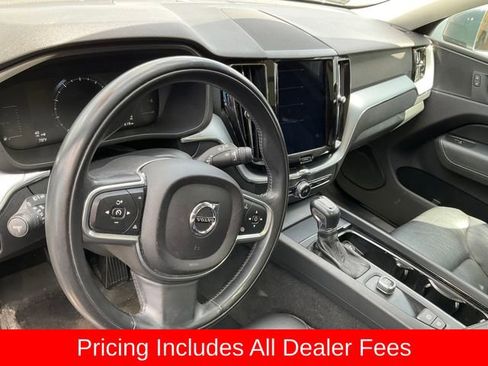 Used 2018 Volvo XC60 T6 Momentum w/ Vision Package AWD/4WD image 10