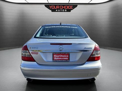 Used 2007 Mercedes-Benz E 350 4MATIC Sedan w/ Premium Pkg 1 image 4