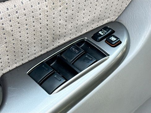 Used 2008 Toyota Sienna CE FWD image 7