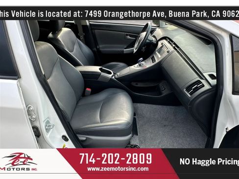 Used 2015 Toyota Prius Four FWD image 20
