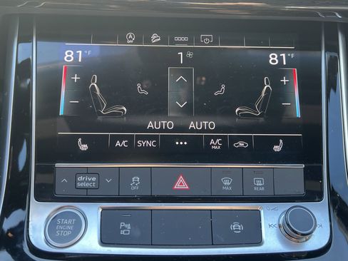 Certified 2025 Audi Q7 2.0T Premium w/ Convenience Plus Package image 30