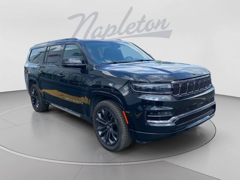 Used 2024 Jeep Grand Wagoneer L Series II w/ Quick Order Packagew 28T AWD/4WD image 3