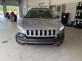 Used 2016 Jeep Cherokee Trailhawk w/ Comfort/Convenience Group AWD/4WD video 2