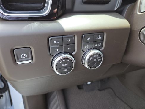 New 2026 GMC Sierra 1500 Denali AWD/4WD image 6