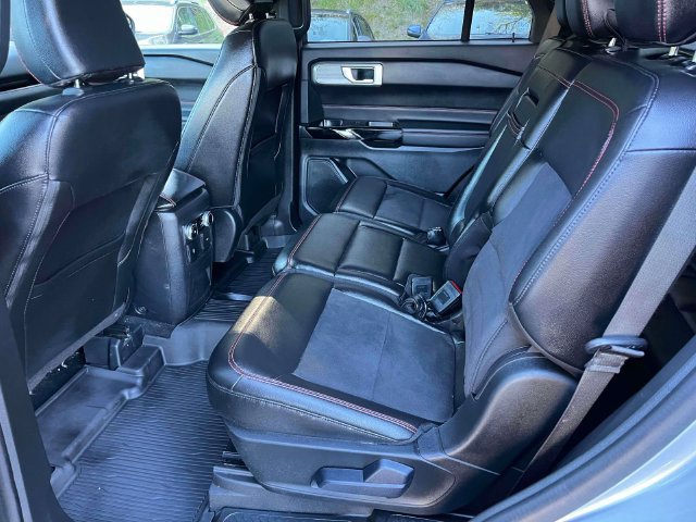 Certified 2024 Ford Explorer ST-Line w/ Class IV Trailer Tow Package AWD/4WD image 18