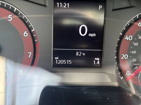 Used 2019 Volkswagen Jetta SE FWD image 16