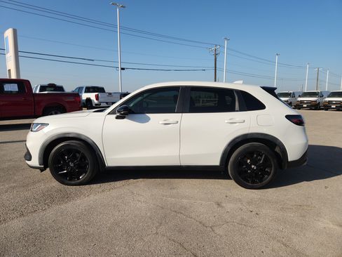 Used 2023 Honda HR-V Sport image 4
