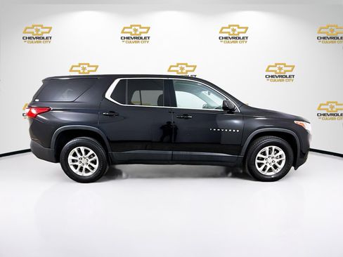 Used 2020 Chevrolet Traverse LS image 8