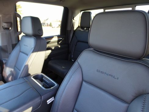 Used 2025 GMC Sierra 2500 Denali w/ Denali Reserve Package image 10