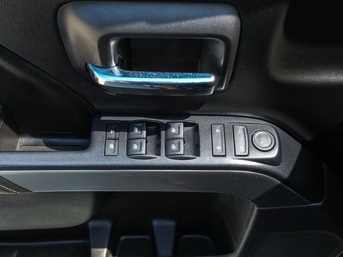 Used 2018 Chevrolet Silverado 1500 LT w/ All Star Edition image 32