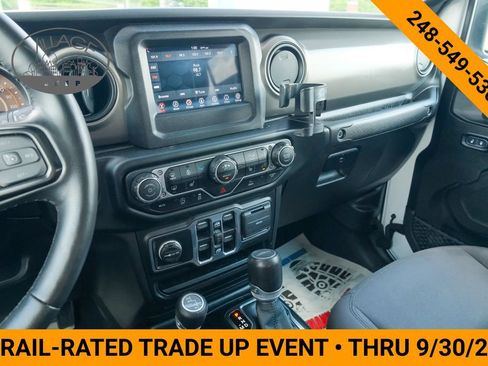 Used 2022 Jeep Gladiator Sport AWD/4WD image 17