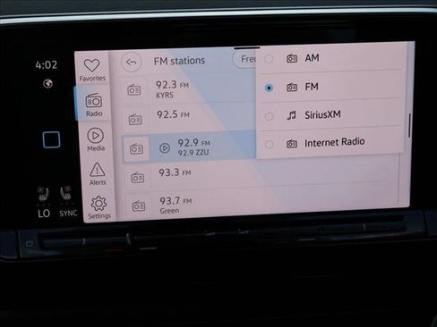 Used 2024 Volkswagen Atlas Cross Sport SE AWD/4WD image 21