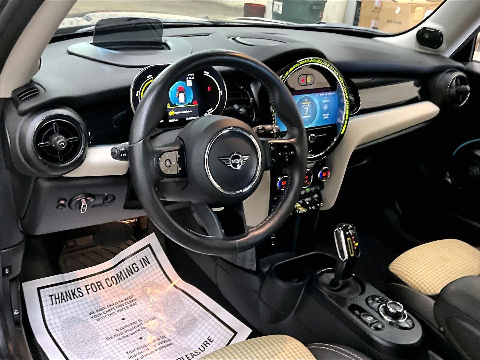 Used 2024 MINI Cooper SE FWD image 18