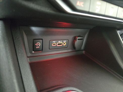 Used 2024 Nissan Sentra SV FWD image 26