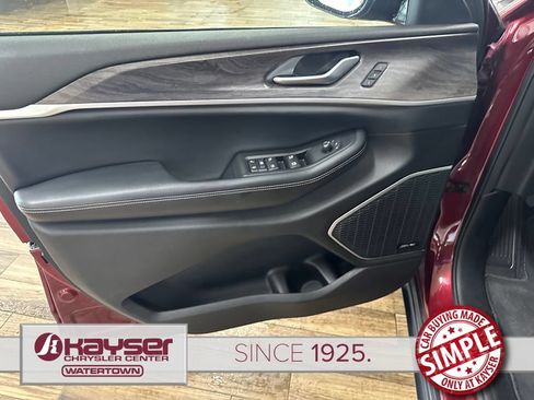 Used 2022 Jeep Grand Cherokee Limited 4xe AWD/4WD image 8