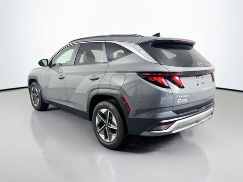 Certified 2025 Hyundai Tucson SEL AWD/4WD image 4