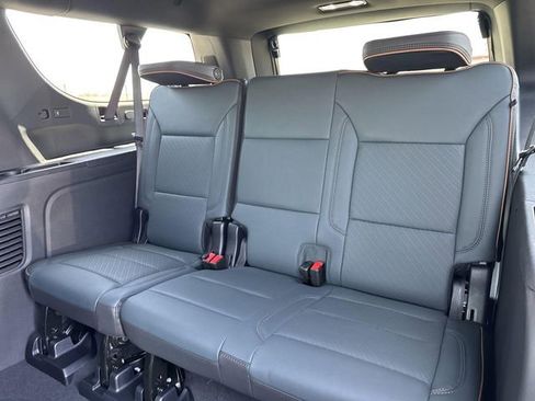 New 2026 GMC Yukon XL AT4 w/ AT4 Premium Plus Package AWD/4WD image 25