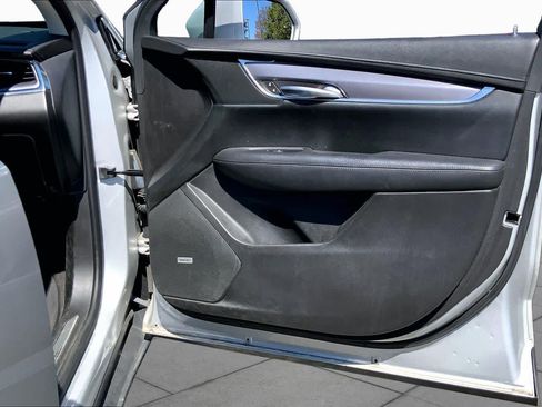 Used 2018 Cadillac XT5 Luxury FWD image 23