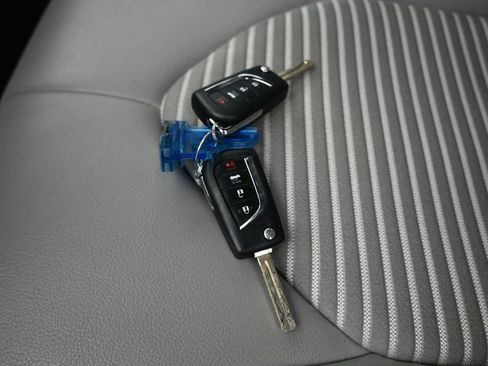 Used 2023 Toyota Camry SE FWD image 48