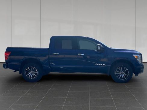 Used 2021 Nissan Titan SV w/ SV Convenience Package AWD/4WD image 6