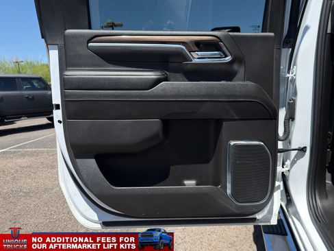 Used 2024 Chevrolet Silverado 3500 LT AWD/4WD image 19