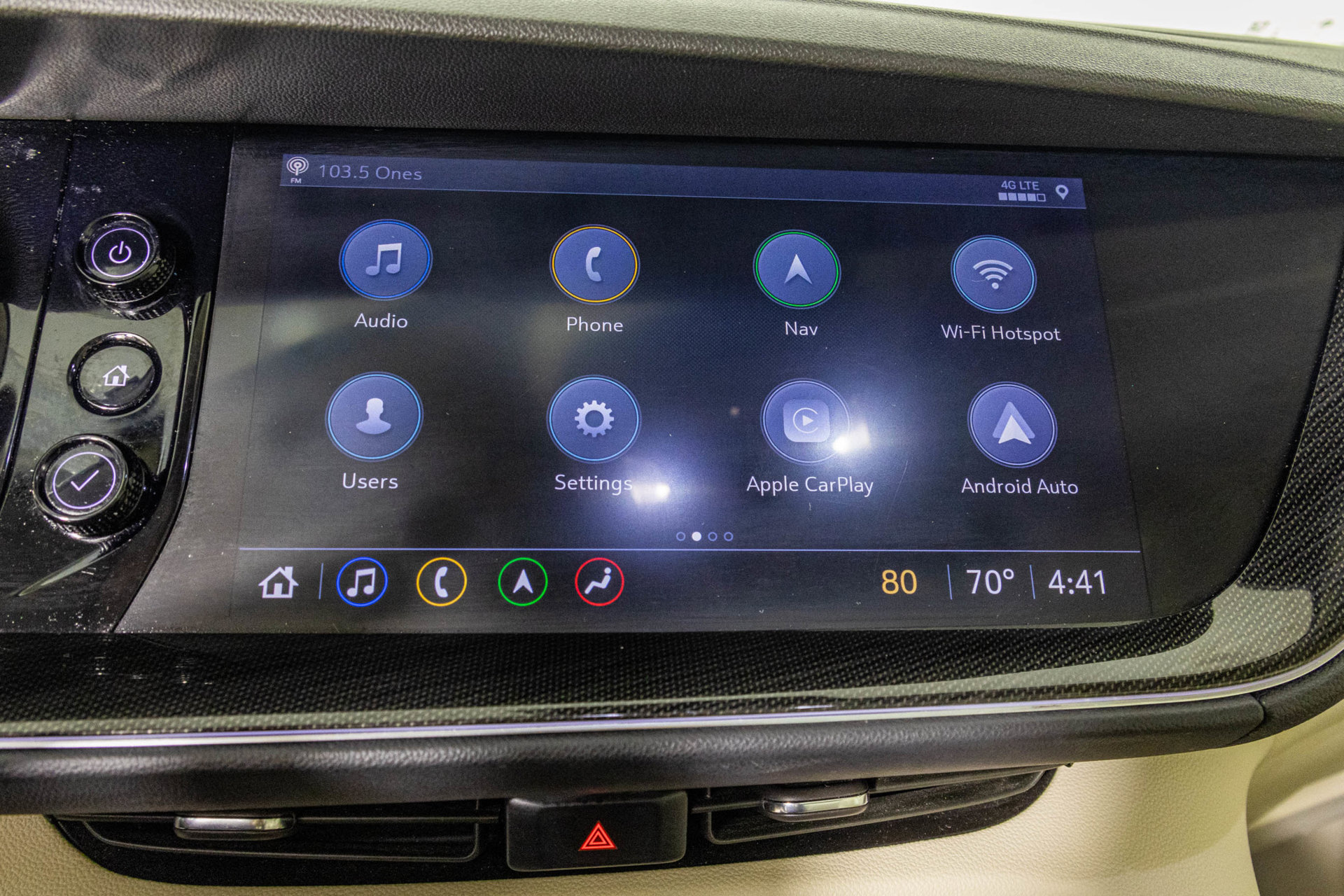 Used 2022 Buick Envision Essence w/ Technology Package I FWD image 27