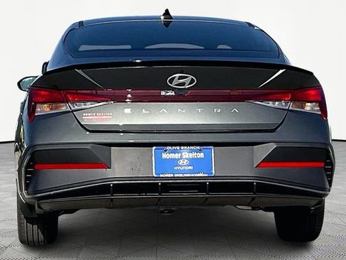 New 2026 Hyundai Elantra SEL Sport Premium FWD image 4
