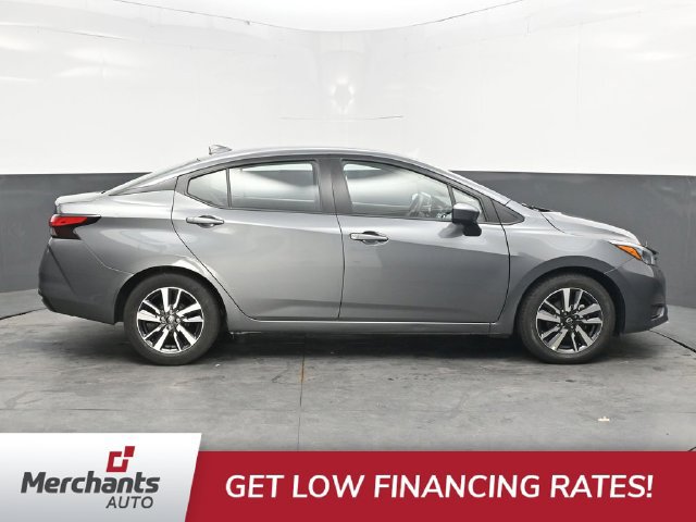 Used 2025 Nissan Versa SV FWD image 9