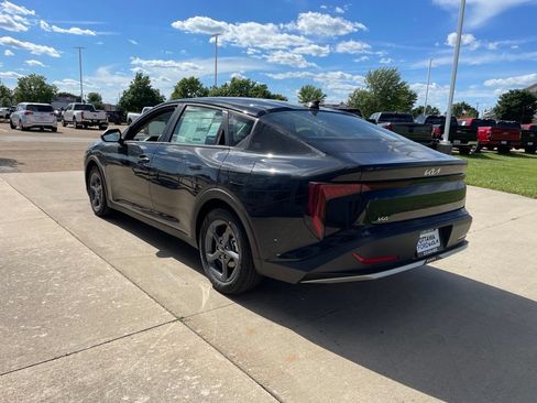 New 2026 Kia K4 FWD image 7