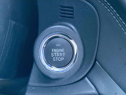 Certified 2025 Subaru Outback Premium image 15