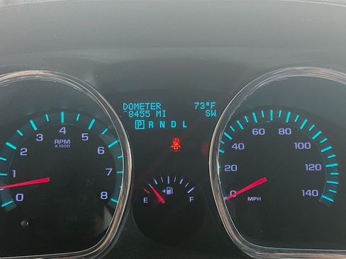 Used 2012 Chevrolet Traverse LT FWD image 18