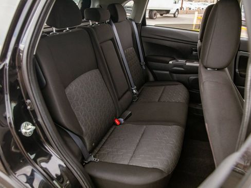 Used 2020 Mitsubishi Outlander Sport SE image 12