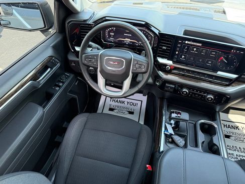 Used 2025 GMC Sierra 1500 Elevation w/ Preferred Package AWD/4WD image 14