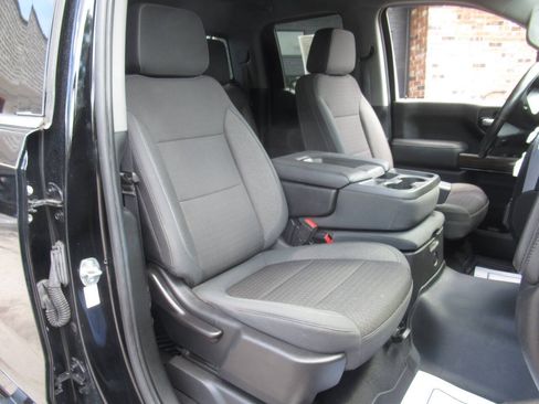 Used 2019 GMC Sierra 1500 SLE w/ SLE Value Package AWD/4WD image 7