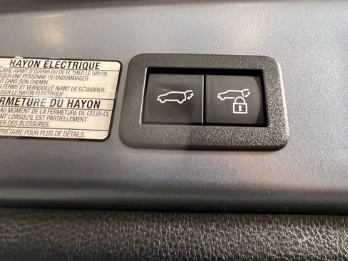 Used 2024 Toyota Corolla Cross XLE image 30