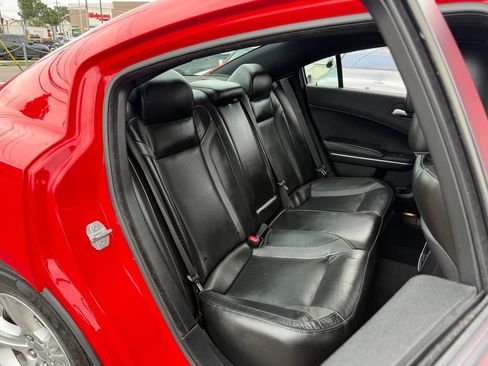 Used 2022 Dodge Charger SXT w/ Leather Interior Group RWD image 11