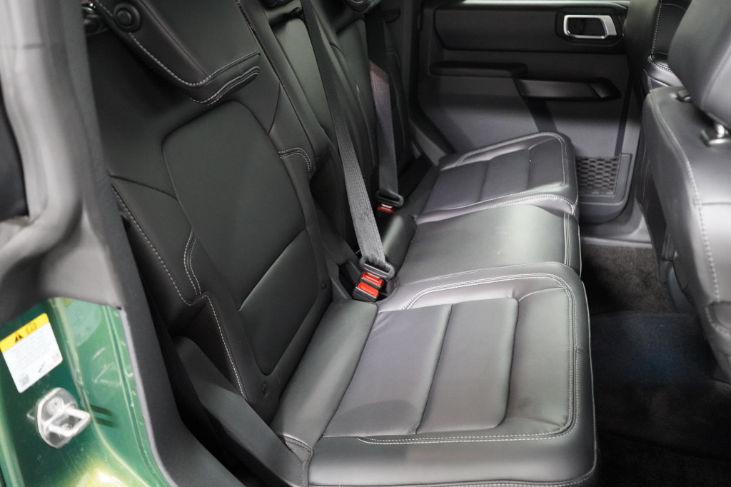 Used 2025 Ford Bronco Outer Banks AWD/4WD image 19