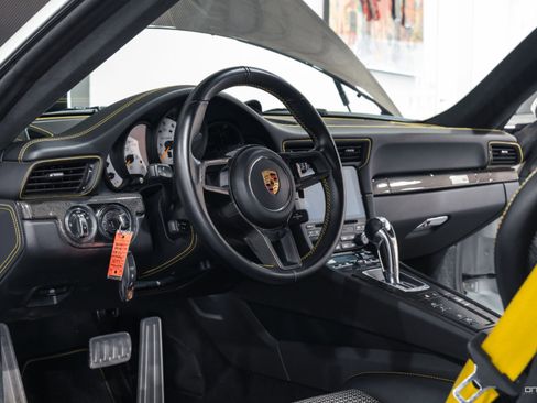 Used 2019 Porsche 911 GT3 RS image 2